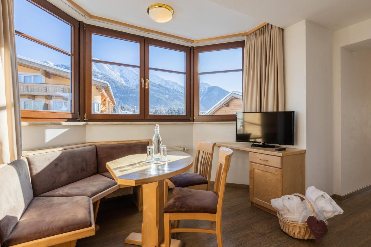 Hotel Central Seefeld in Tirol Extérieur photo