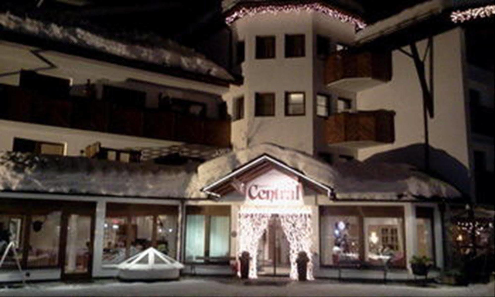 Hotel Central Seefeld in Tirol Extérieur photo